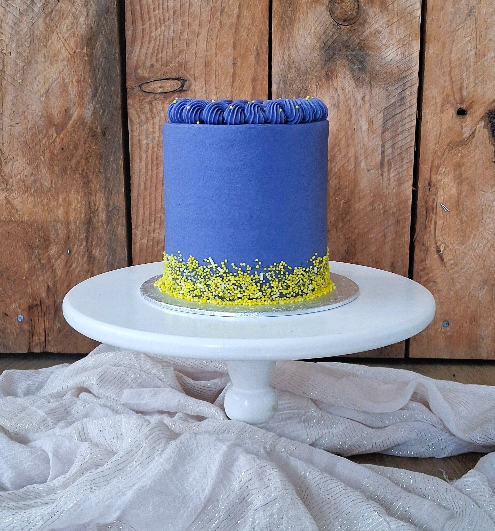 Dinky sprinkles cake